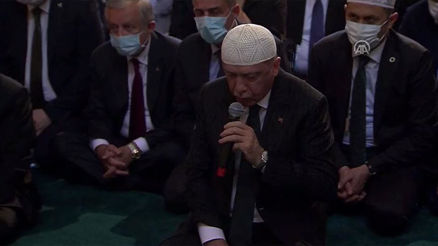 [VIDEO] Suara Merdu dan Fasih Presiden Erdogan Baca Quran di Hagia Sophia